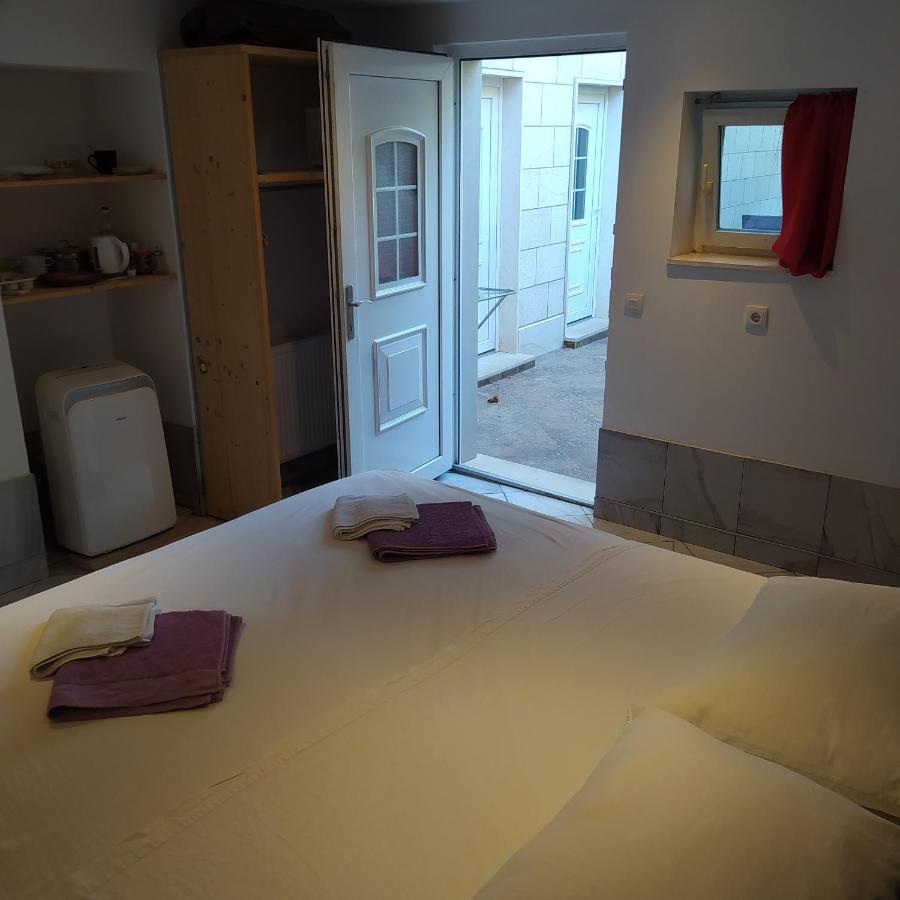 Zana Apartments Stari Grad  Kültér fotó